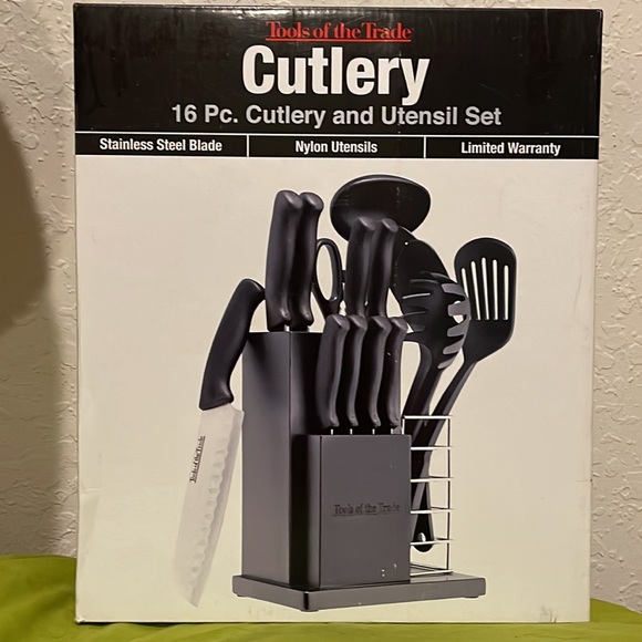 CUTLERY SET 16 PIECE MACY’S “TOOLS OF THE TRADE” STAINLESS STEEL with block - Picture 2 of 9